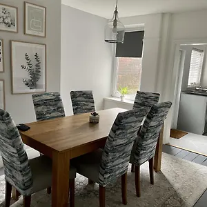 Holiday home Modernised In The Heart Of Sketty, Swansea